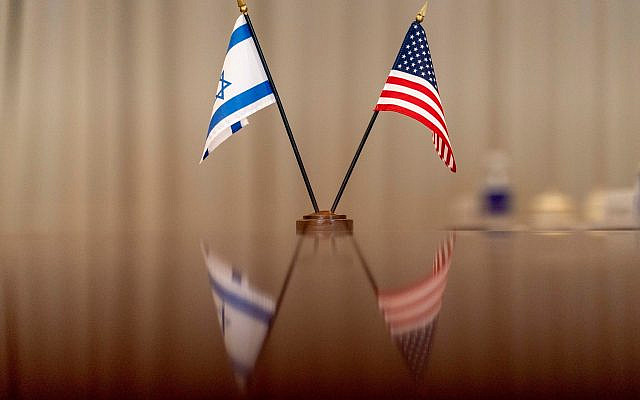 Trump et la nuit de l’espoir : le courage contre le bavardage | Times of Israel